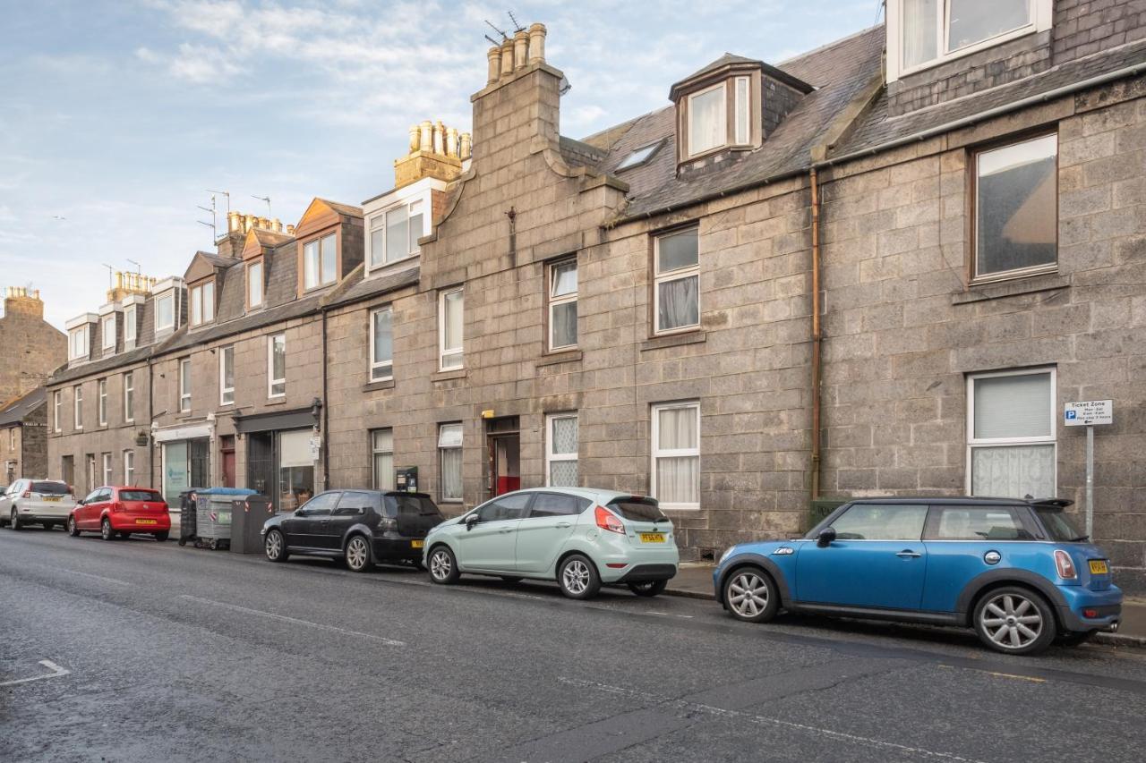 Hutch 2 Bed Apart Aberdeen Exterior foto